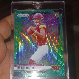 Jayden Daniels Prizm Green Wave Rookie Card